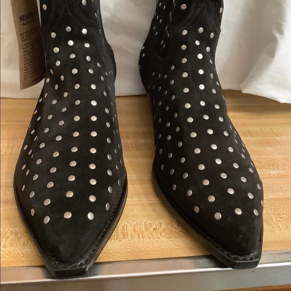 Sendra Studded Ankle Boots​​​​​ - Picture 12 of 12